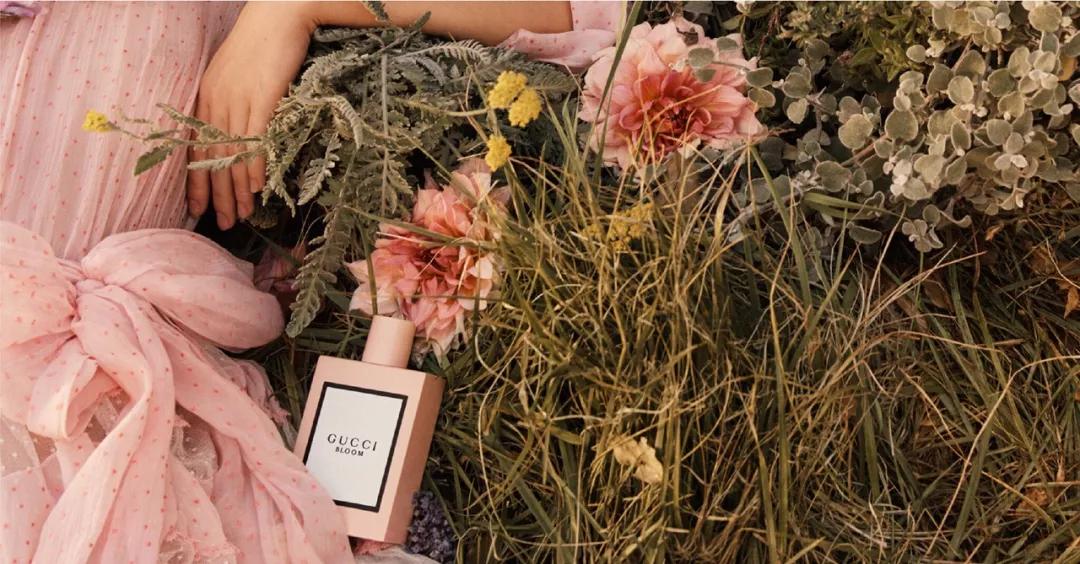 gucci鑺辨偊缁芥斁娴撻,gucci鑺辨偊缁芥斁婊氱彔