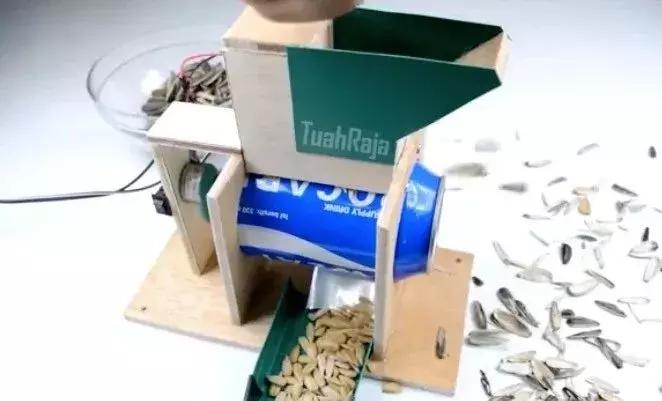 外国人如何看待中国人嗑瓜子,老外看中国人嗑瓜子