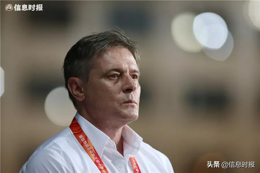 斯帅告别富力,广州富力主帅斯帅为何还不下课