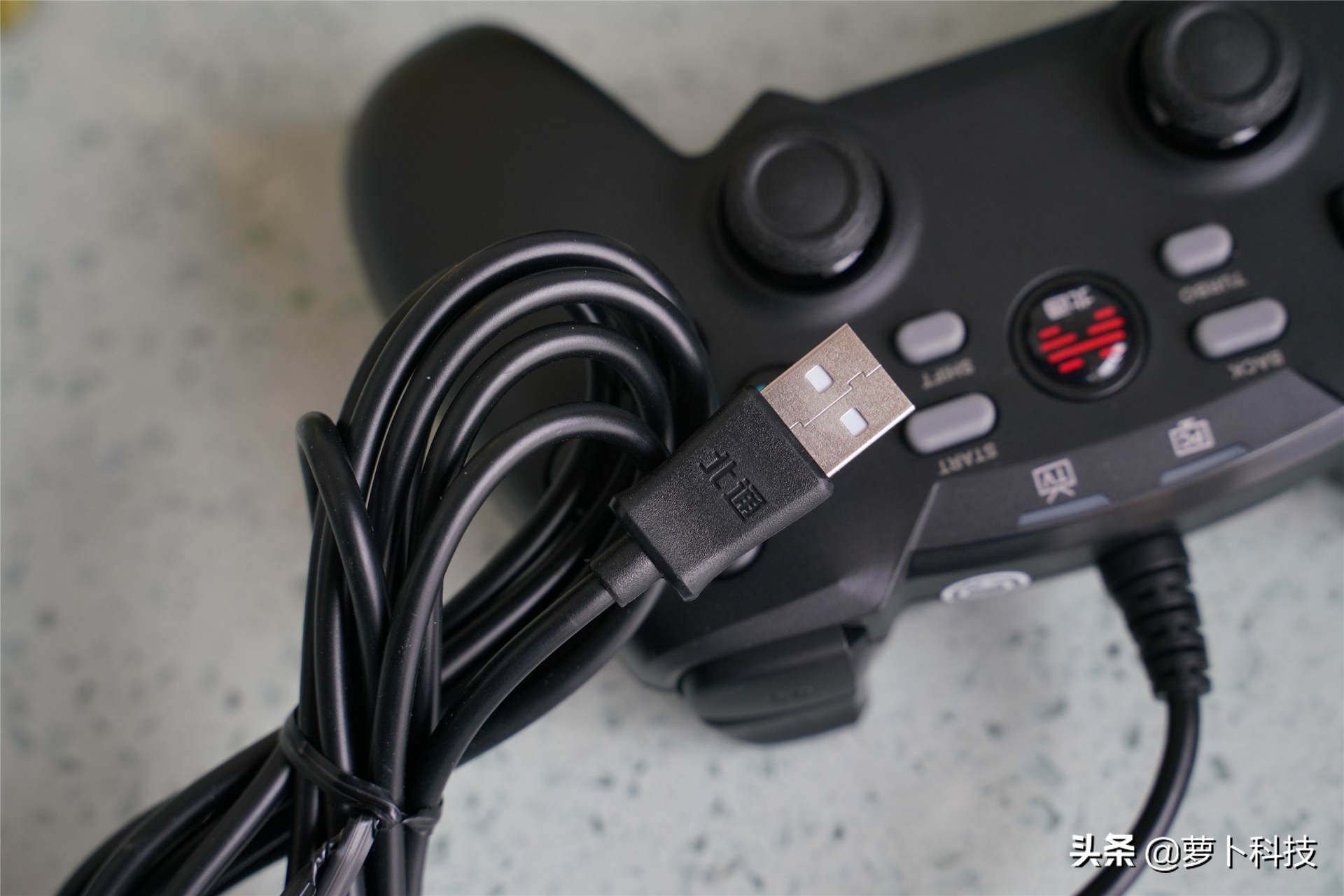 北通蝙蝠4手柄连接电脑没反应,北通蝙蝠4手柄玩实况