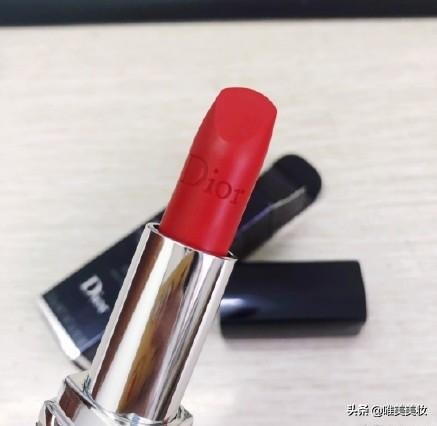 景甜戛纳红毯紫色连衣裙图片,景甜戛纳走红毯哪一年