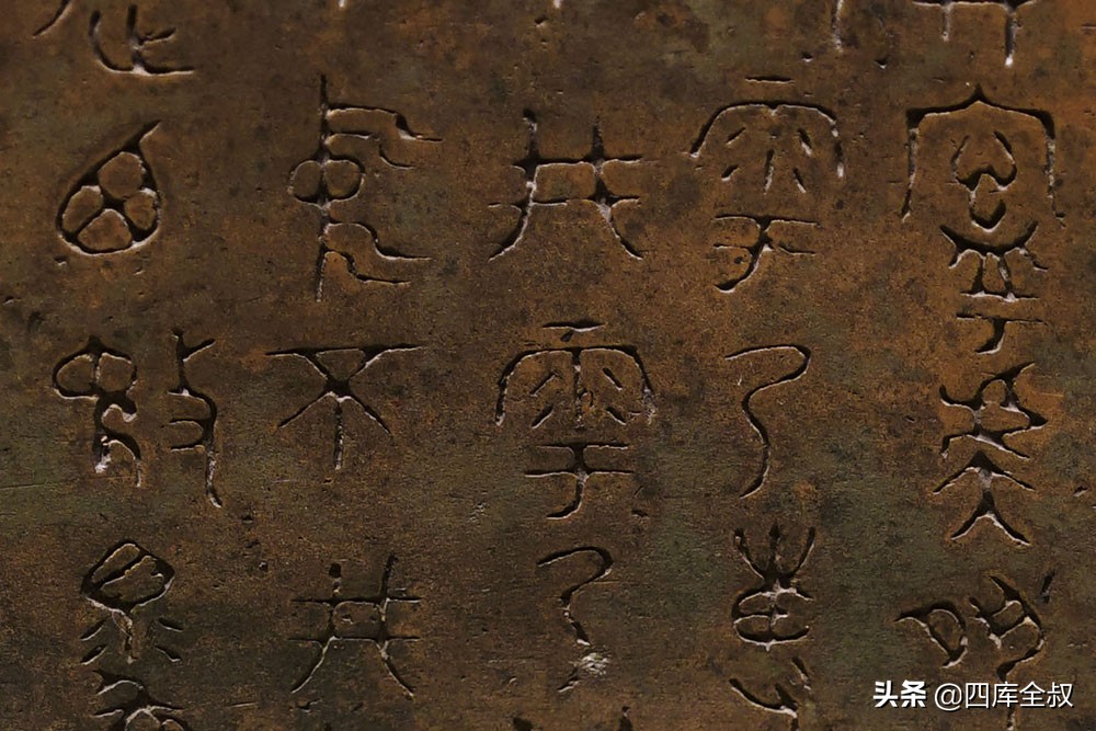 以物见物,以物识人意思