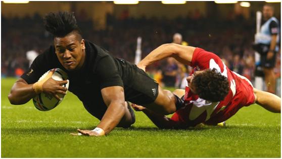 别的车企都赞助足球、蓝球赛，路虎却主攻全世界最危险的运动