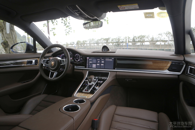 保时捷panamera混动深度测试 (全新保时捷panamera4s 2.9t试驾感受)