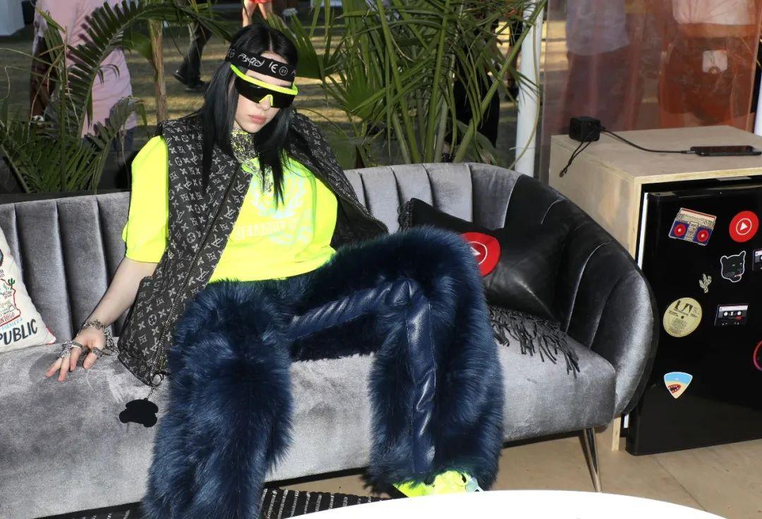 碧梨主打潮牌,碧梨和lisa相比谁更厉害