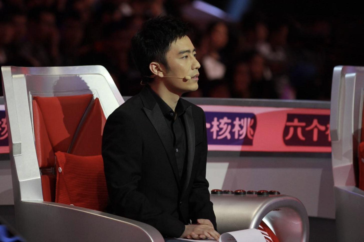 他是新东方元老，50岁散伙做了投资人，126万投资陈欧大赚21亿