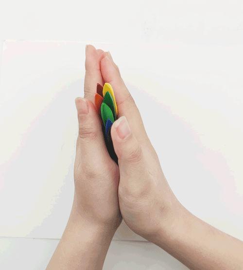 18款儿童蜡笔、油画棒测评：百年品牌居然这么难用？