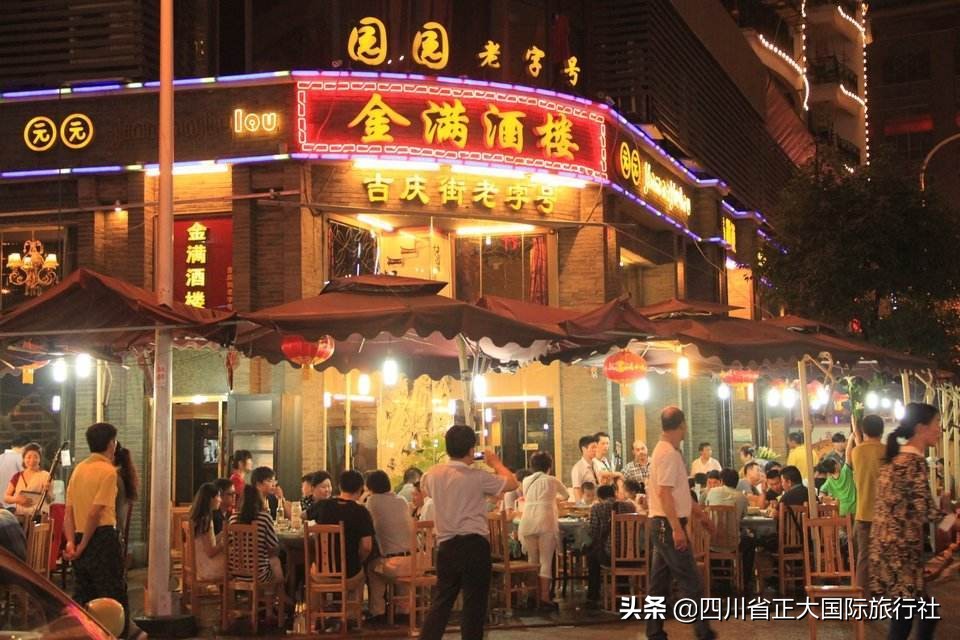 吃货们千万不要错过的昆明美食街,女吃货们打卡长沙网红美食街视频