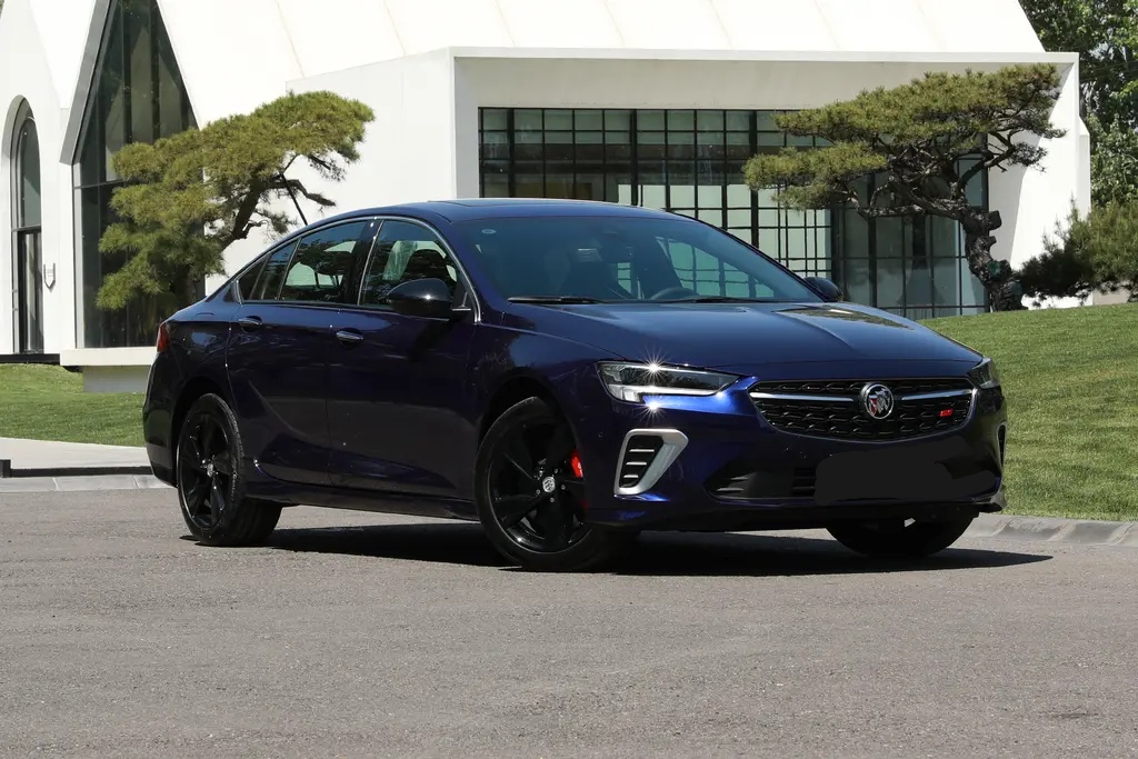 别克君威2.0t最新优惠价格,别克君威降价9万元