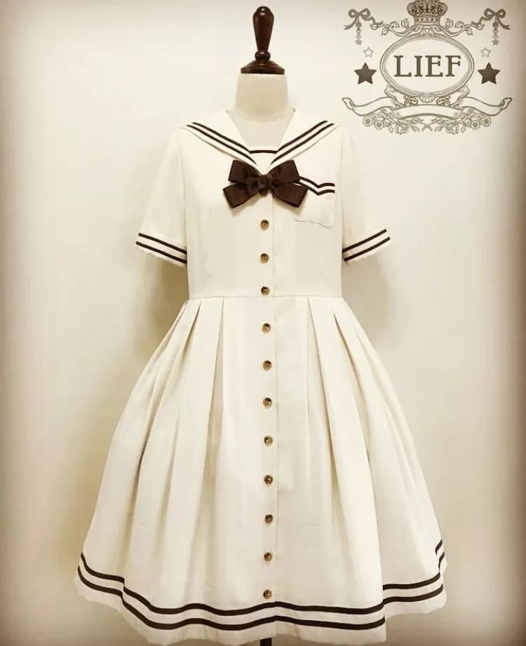 黑色洛丽塔洋装,藕粉色洛丽塔洋装