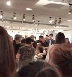 道歉声明被质疑“甩锅”，“黑历史”被扒，迪奥真有那么无辜吗？