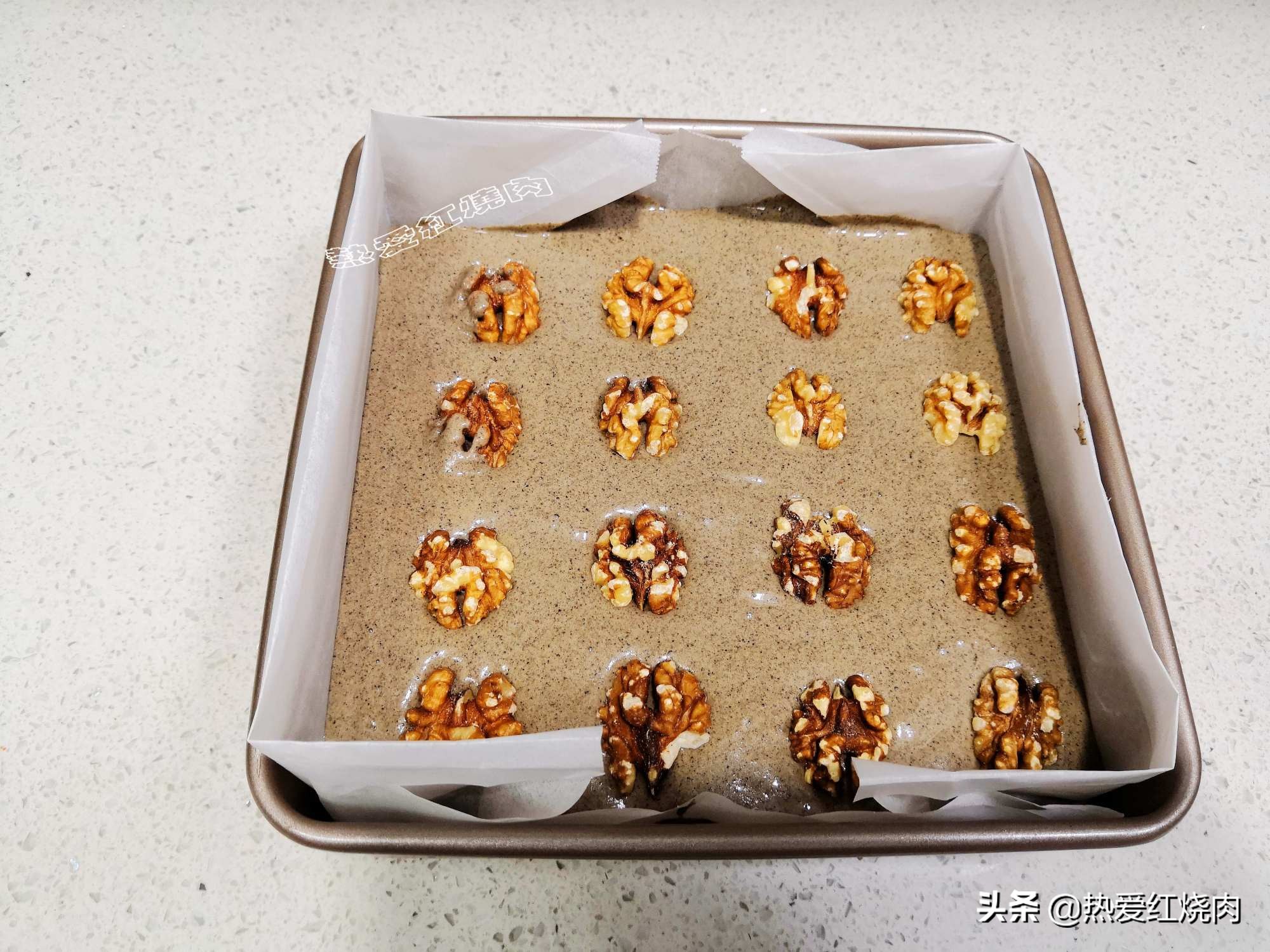 开口红糖枣糕怎么做,普通面粉红糖枣糕最正确的做法