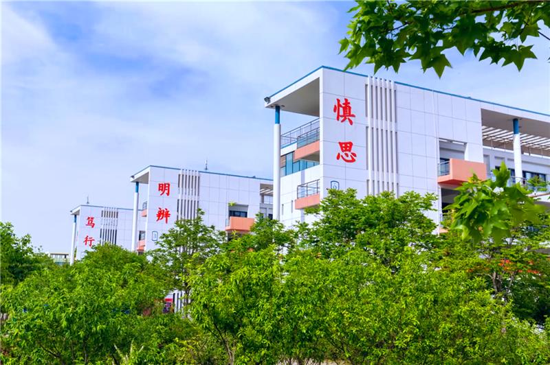 郑州实力最强高中TOP25!家长们建议收藏