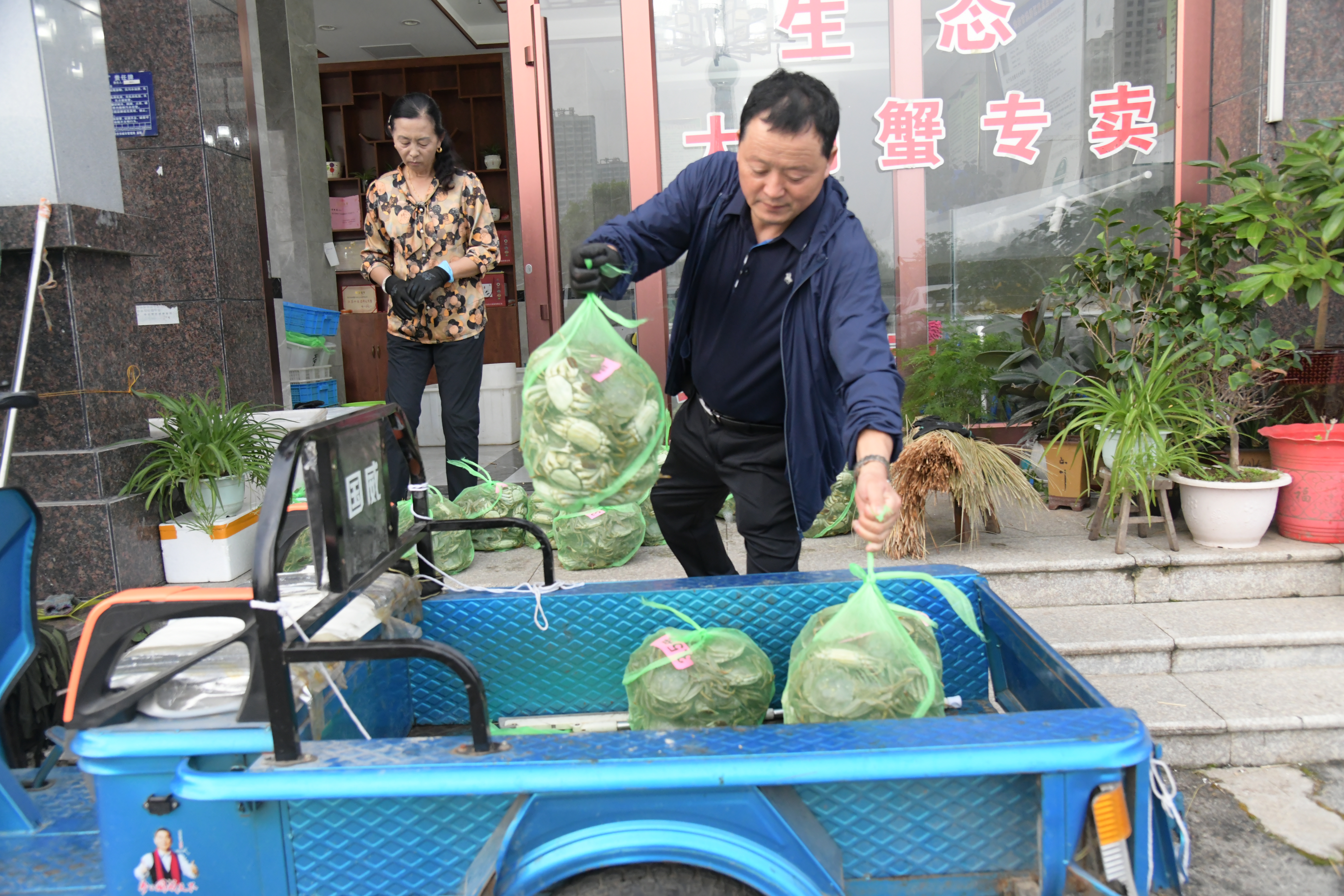 洪泽湖大闸蟹交易市场,洪泽湖大闸蟹批发价格最新行情