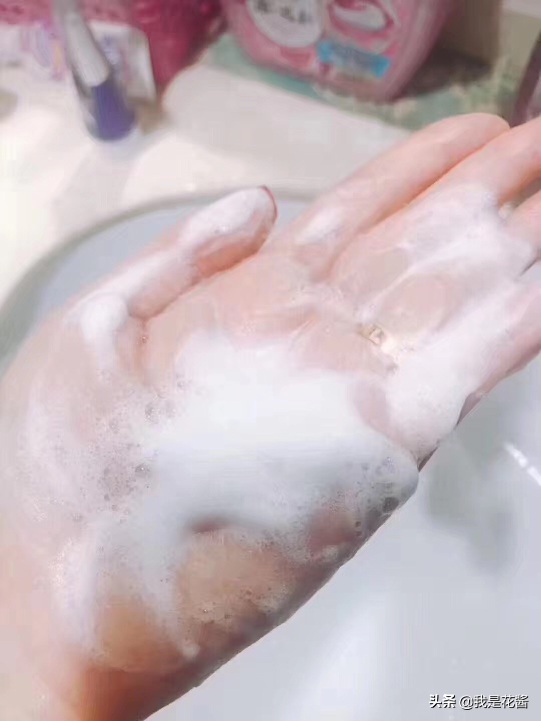 花酱！！全网最全洗面奶分享来啦---日本狮‌王祛痘洗面奶‌80g