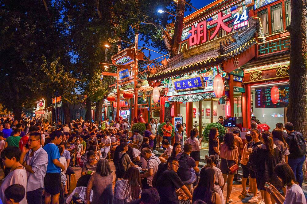 小龙虾为什么只有夏天有,夏天的小龙虾是怎么活的