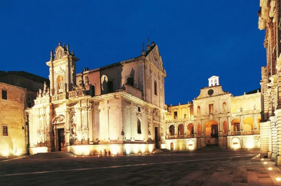 红秀拍摄时尚照片,红秀视频怎么样