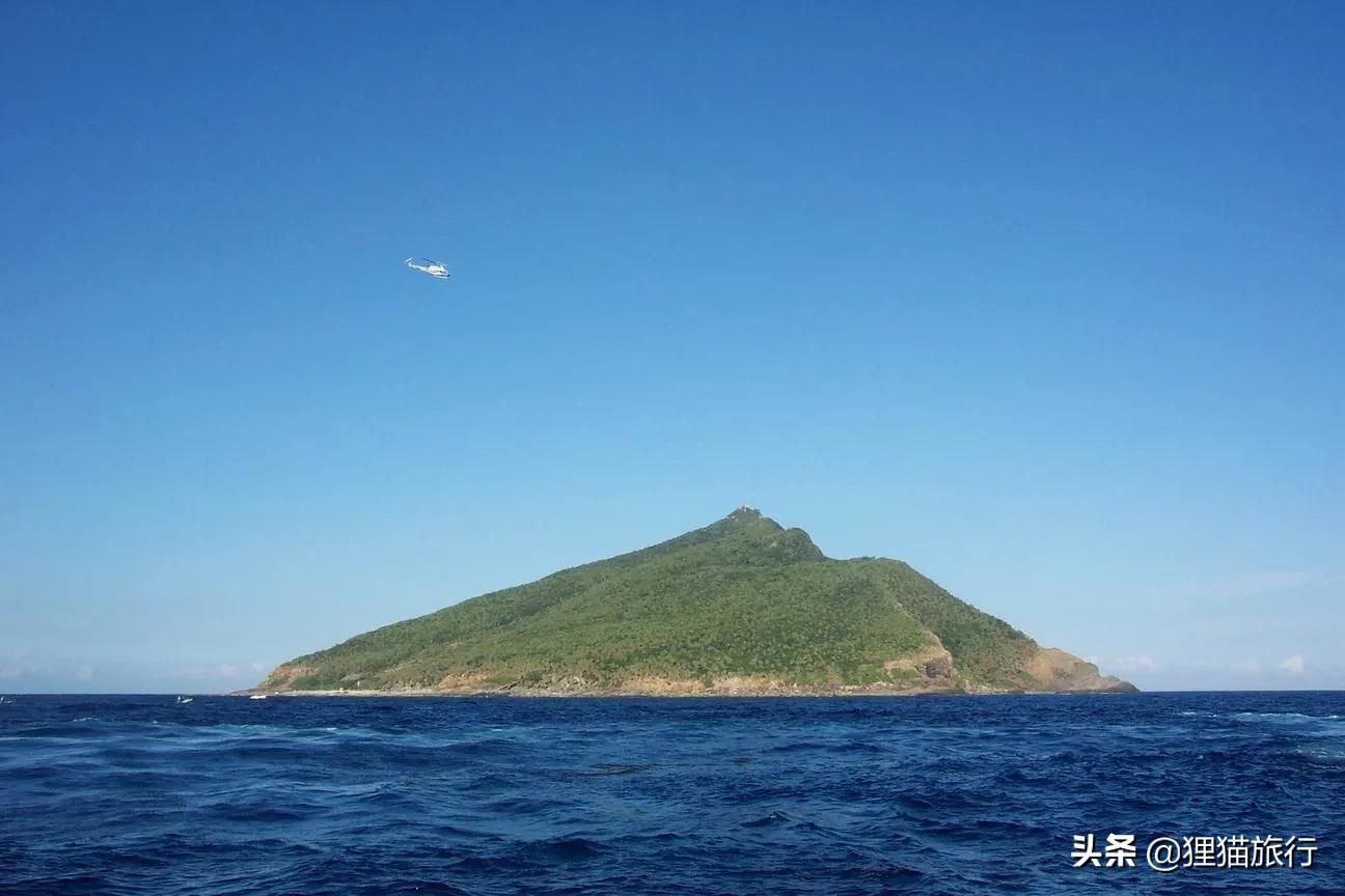 *鱼岛钓**有“花鸟岛”之称，这里是东海的鱼库、油库，主要有8个岛