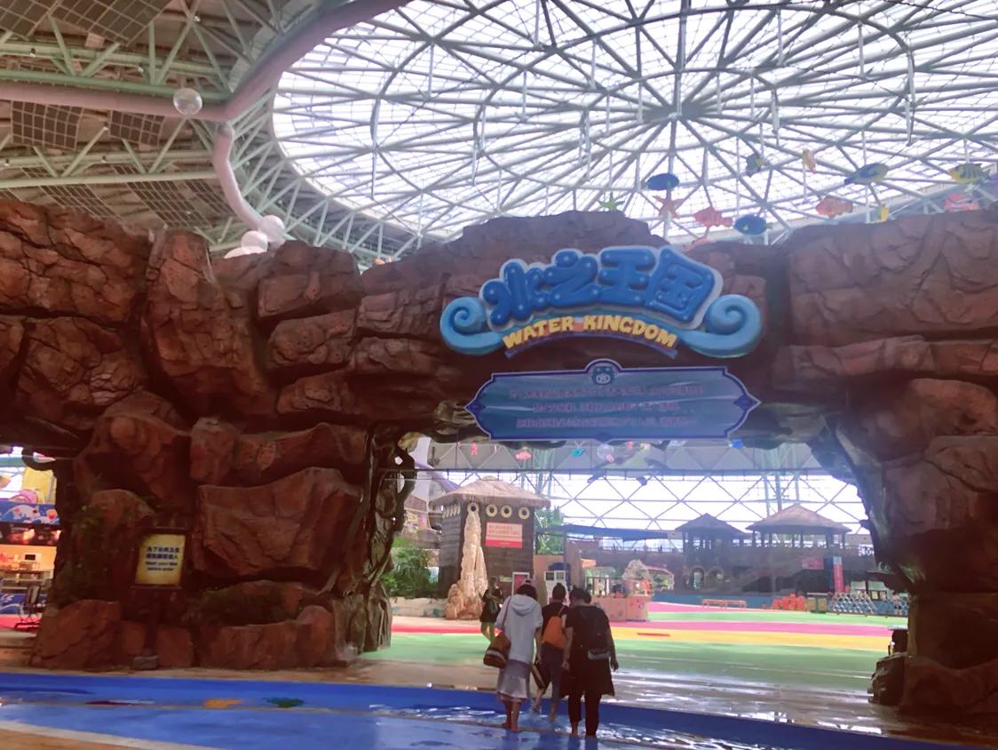 听戏享受这悠闲时光,听戏喝酒自在逍遥