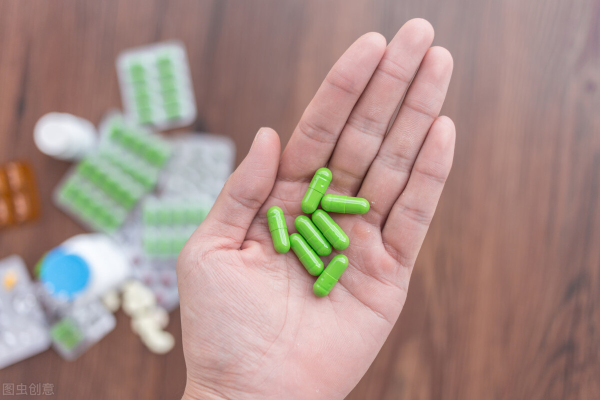 眼睛里长瘤是绝症吗,眼睛里长瘤子怎么治疗