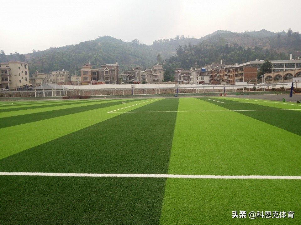 人造草坪足球场的缺点,足球场人工草坪静电剂可以用多久