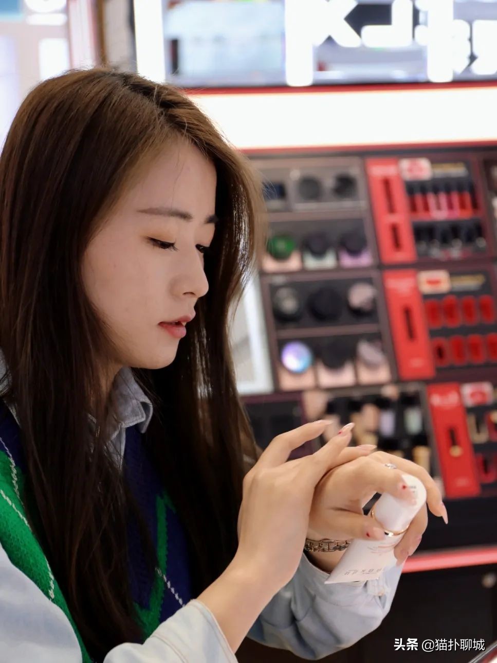 聊城的姐妹们,金鼎春季化妆防晒节活动大牌免费送!超值秒杀