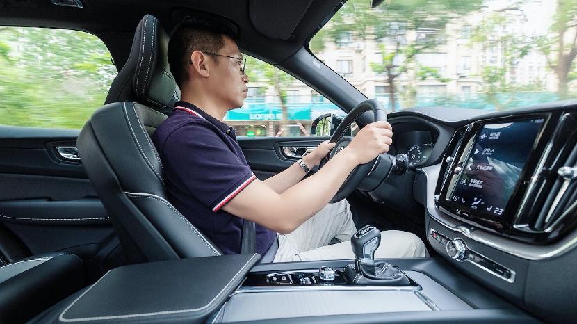 开了沃尔沃xc60又开奥迪,开了两万公里沃尔沃xc40