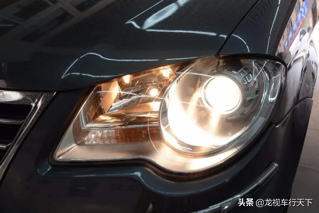 汽车大灯进化史,汽车大灯进化史解析