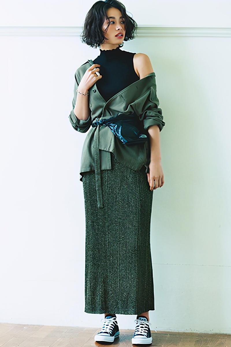 匡威经典款高帮鞋配什么裤子,匡威高帮鞋怎么搭配才好看