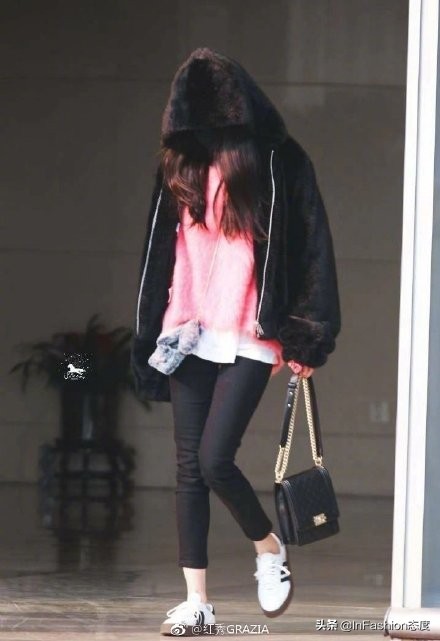 杨幂进入收获期,杨幂早春出街