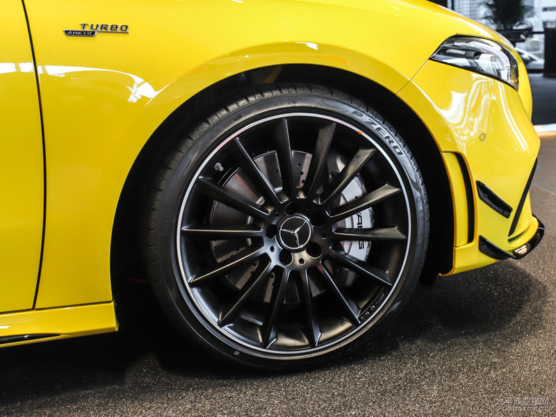 奥迪新a4l2023款,奥迪a3和小鹏p7哪个好