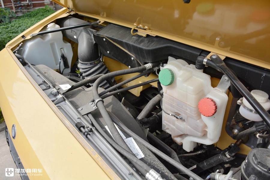 东风越野房车2021款乌尼莫克u5000,全时四驱乌尼莫克越野房车