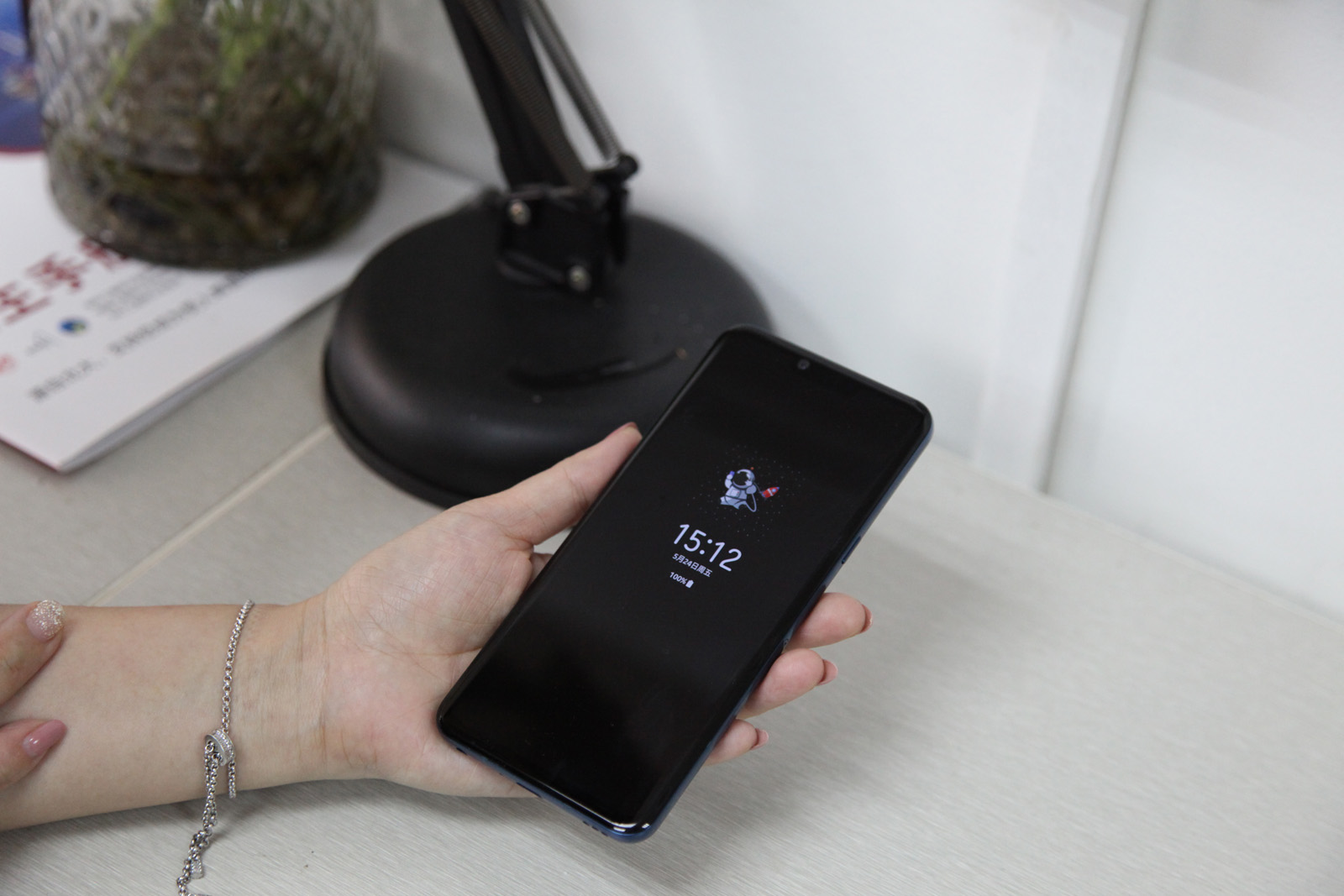 lgg8thinq屏幕显示效果,lgg8thinq总成