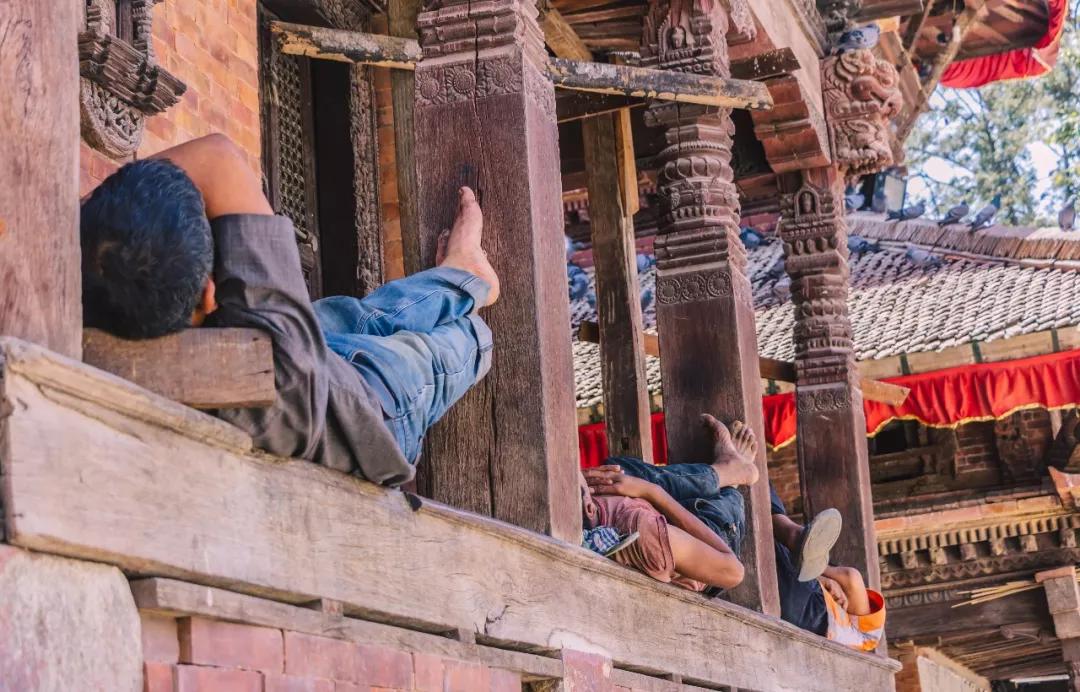 *局骗**和微笑,3000元带你体验双面尼泊尔