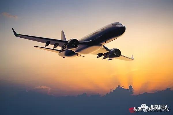 15万天价飞机票回国,25万一张票回国机票再刷天价