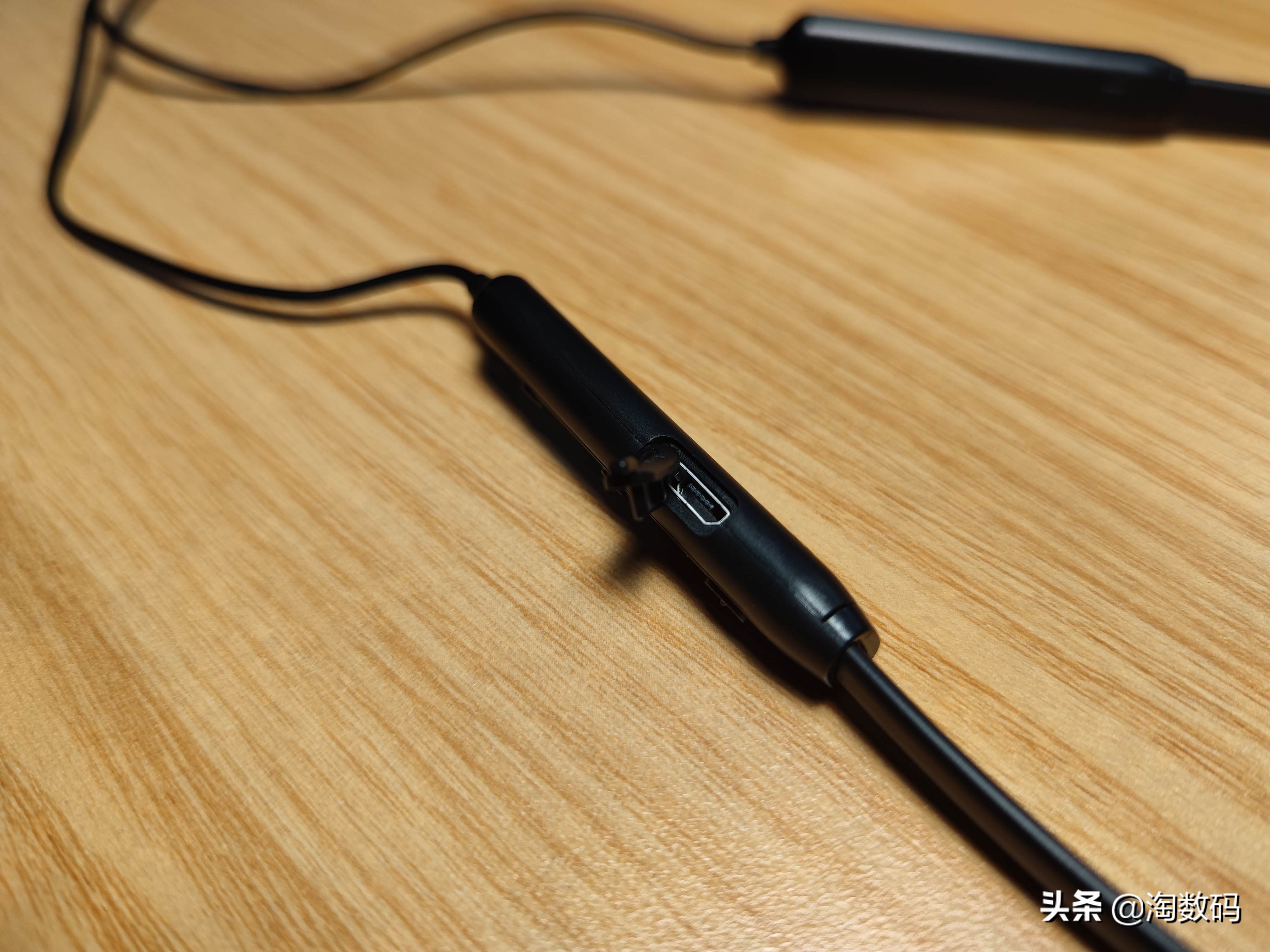 消费再降级:19块钱蓝牙无线耳机配双动圈+AAC音频编码,开箱晒单