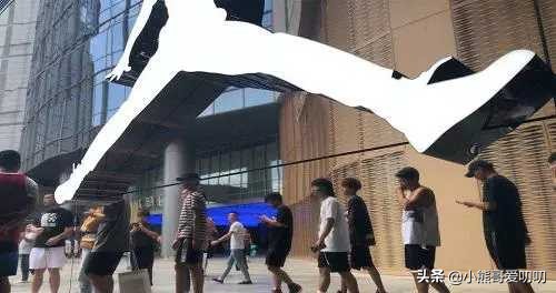 为什么年轻人一万块钱都没钱,为啥有些人觉得一百万很少