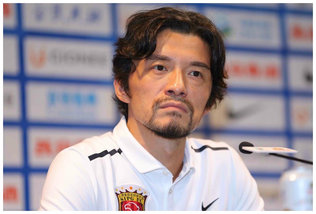 谢晖酒后失言原话完整版,谢晖留洋首球