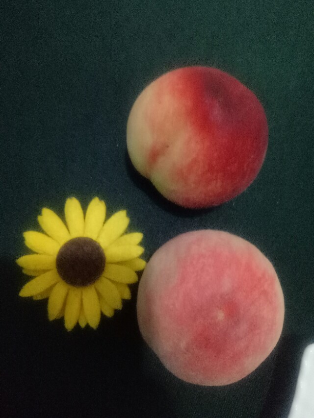 桃子上的桃毛怎么去,如何去除桃子上的毛