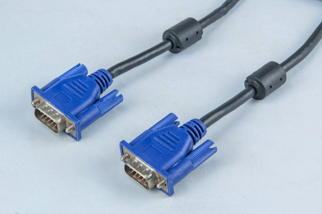 电脑显示器无信号就黑屏主机正常,台式电脑显示无信号黑屏怎么回事