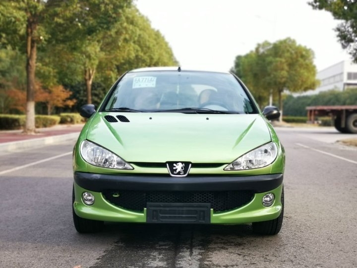 好玩的个性小车,15年车龄的标致206值得入手吗