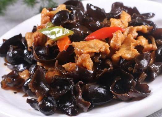 蚕豆木耳蘑菇炒肉片的家常做法,酸辣椒魔芋豆腐炒鱼块的做法大全