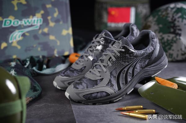 中国陆军新式迷彩鞋,中国陆军特种迷彩鞋
