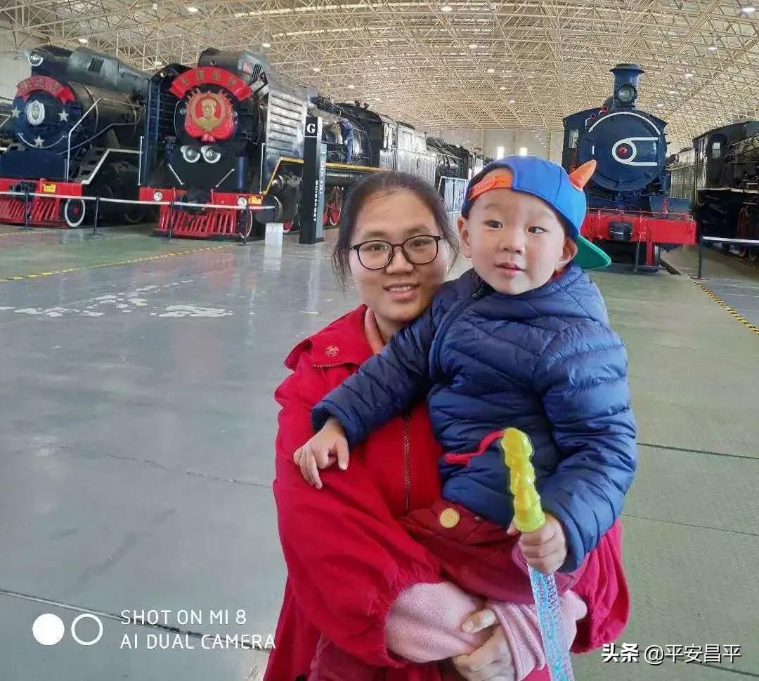 母亲节警察妈妈对警宝的寄语,警宝给妈妈过母亲节