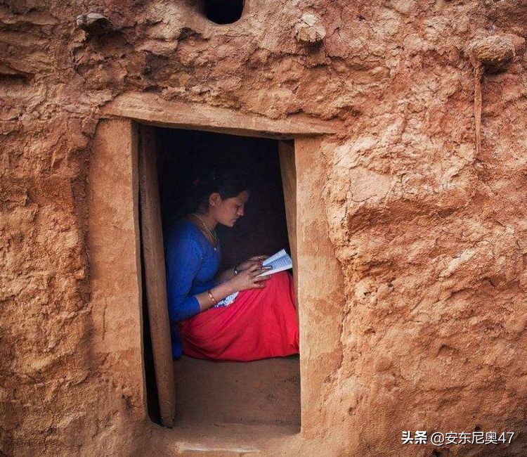 尼泊尔女人来例假的习俗,尼泊尔例假的习俗