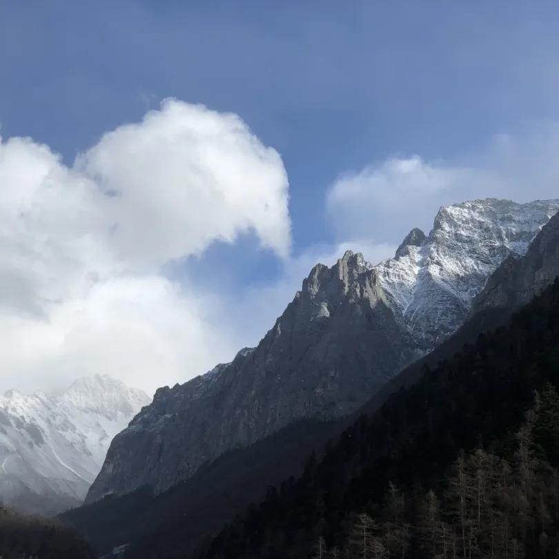 稻城亚丁一定要去的地方,去稻城亚丁感受身体与灵魂