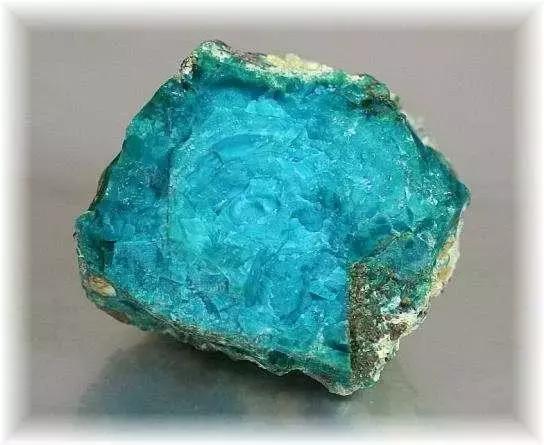 玉石的种类及鉴定标准图片,玉石的分类及鉴别图片