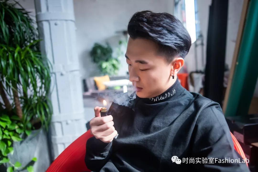 打火机被顺走,打火机被顺走原视频