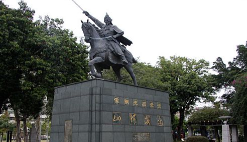 文臣不爱钱武臣不惜死文言文阅读,文臣不爱钱武臣不惜死相似的句子