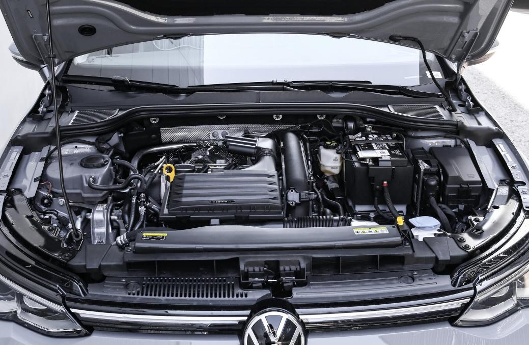 高尔夫280tsidsgpro试车,试驾大众高尔夫1.6升2019款
